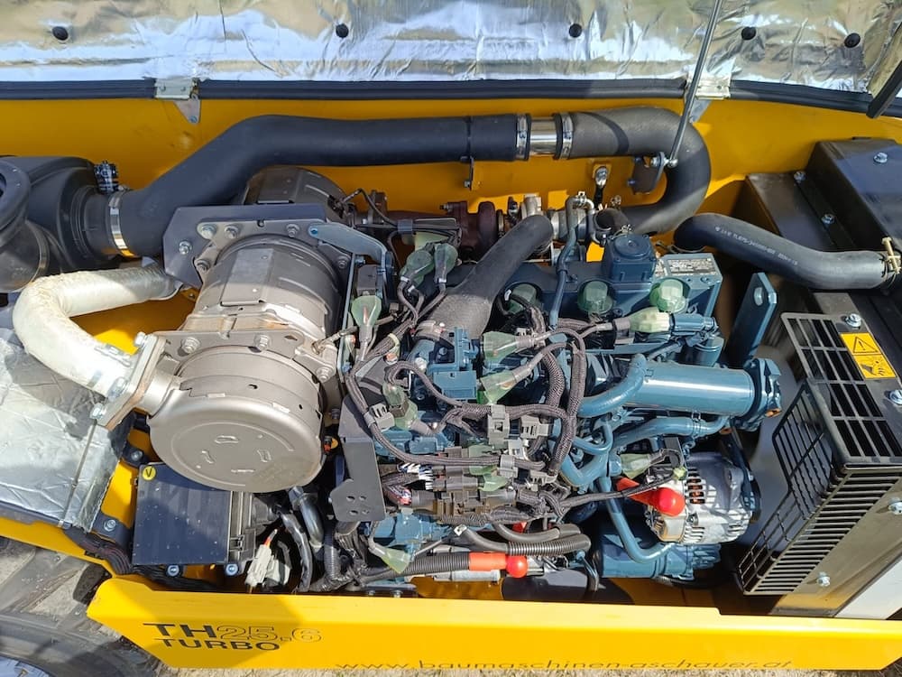 Eurotrac TH25.6 Vorführer<br><span style="text-decoration: line-through;"> Statt 50.625,-</span> <span style="color: #a00716; font-weight: bold;">nur 49.167,-</span> – Bild 17