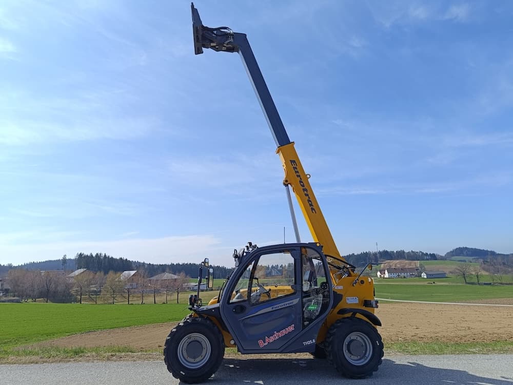 Eurotrac TH25.6 Vorführer<br><span style="text-decoration: line-through;"> Statt 50.625,-</span> <span style="color: #a00716; font-weight: bold;">nur 49.167,-</span> – Bild 5